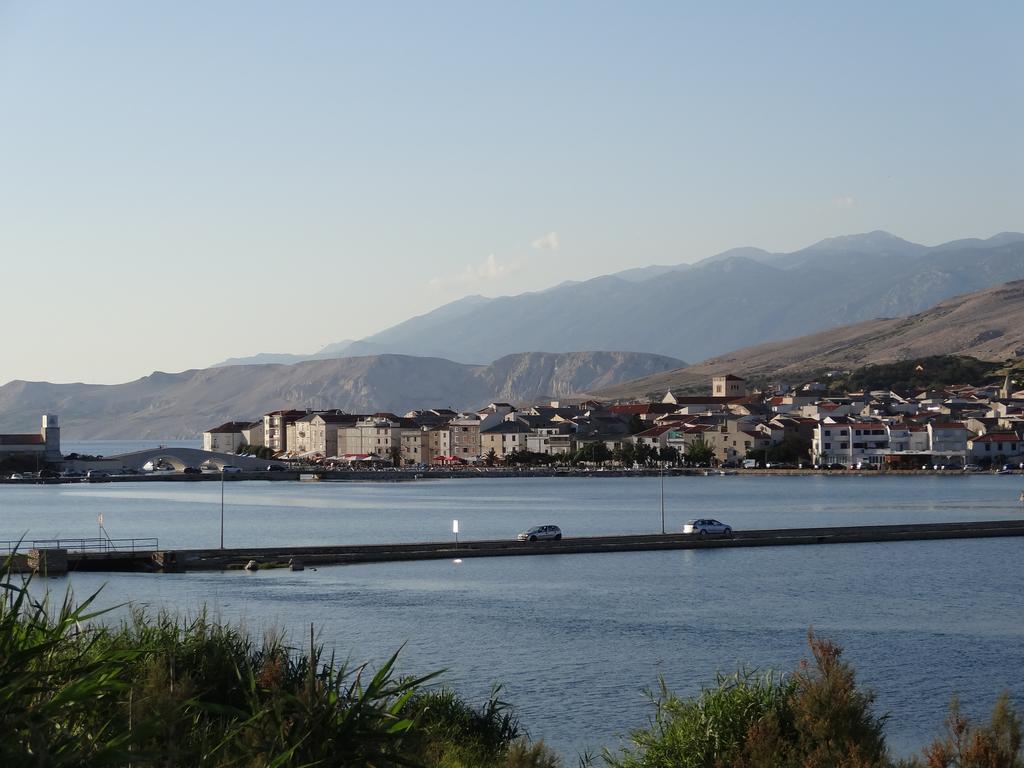 Apartments Boki Pag Town Pokoj fotografie